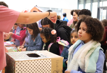a young girls at a stem event
